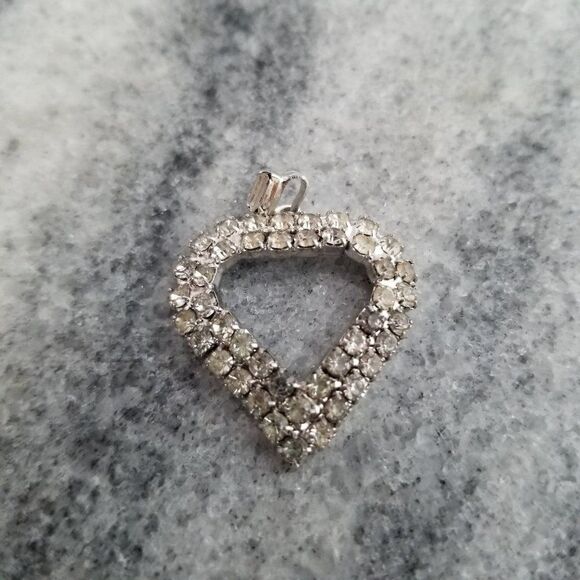 Vintage Rhinestone Heart Shaped Pendant, Silver Tone, Elegant, Estate - Picture 6 of 6